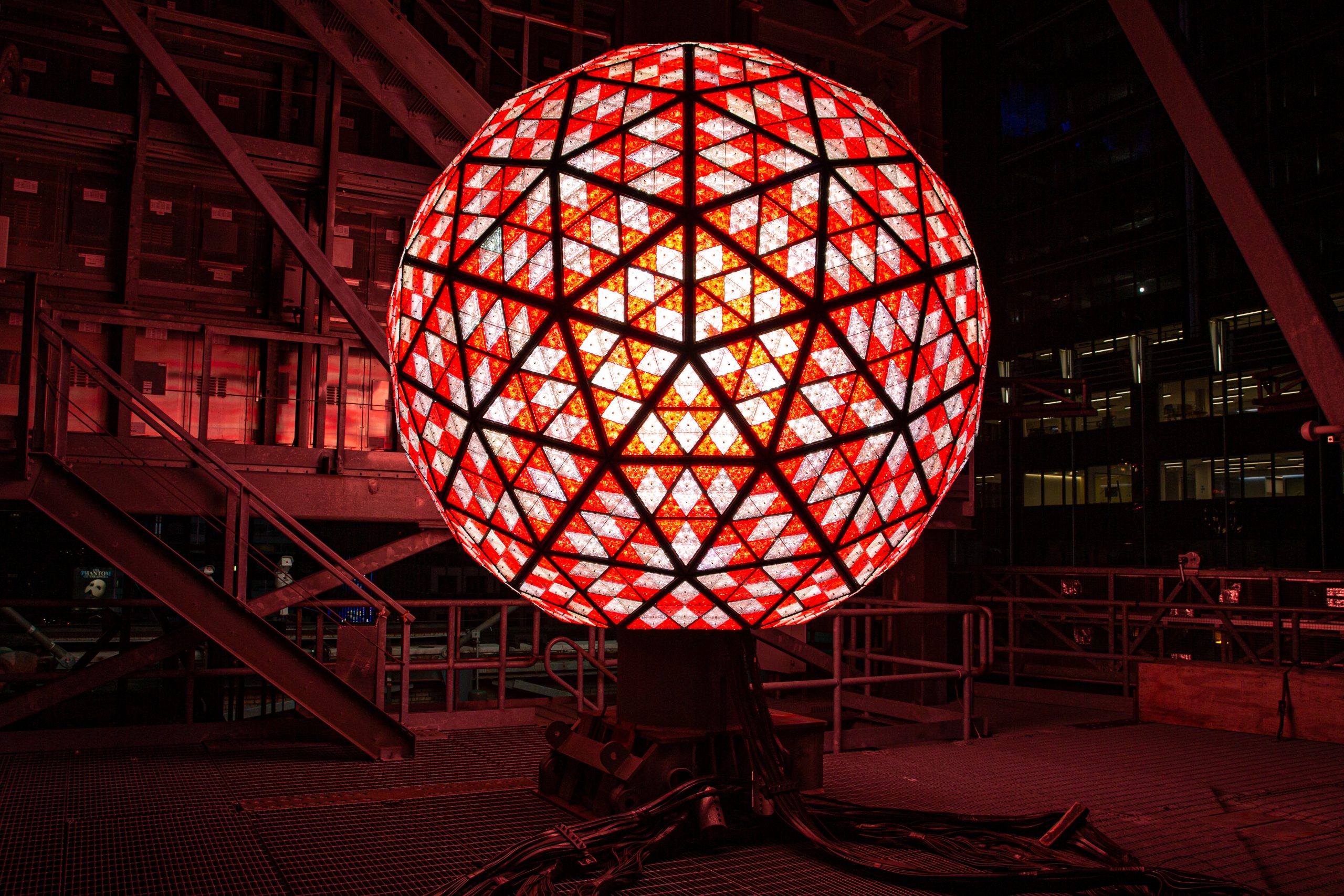 Waterford Crystal “Gift of Happiness” Times Square Ball